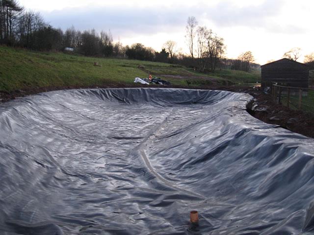 Προσαρμοσμένη μεμβράνη HDPE 2 mm για λιμάνια ASTM GM Standard και υφαντική υδραυλική ταινία 8